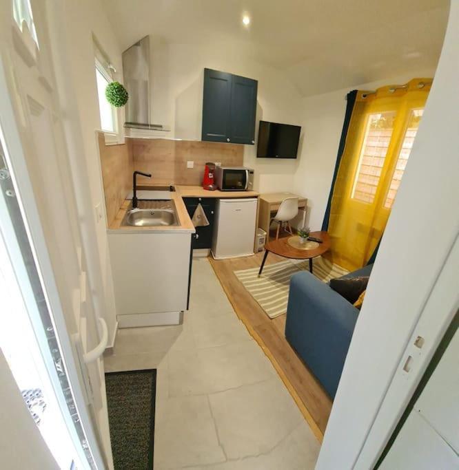 Petite Maison Cosy Dans Un Jardin. Ermont Extérieur photo