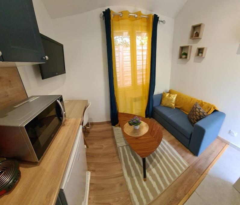 Petite Maison Cosy Dans Un Jardin. Ermont Extérieur photo