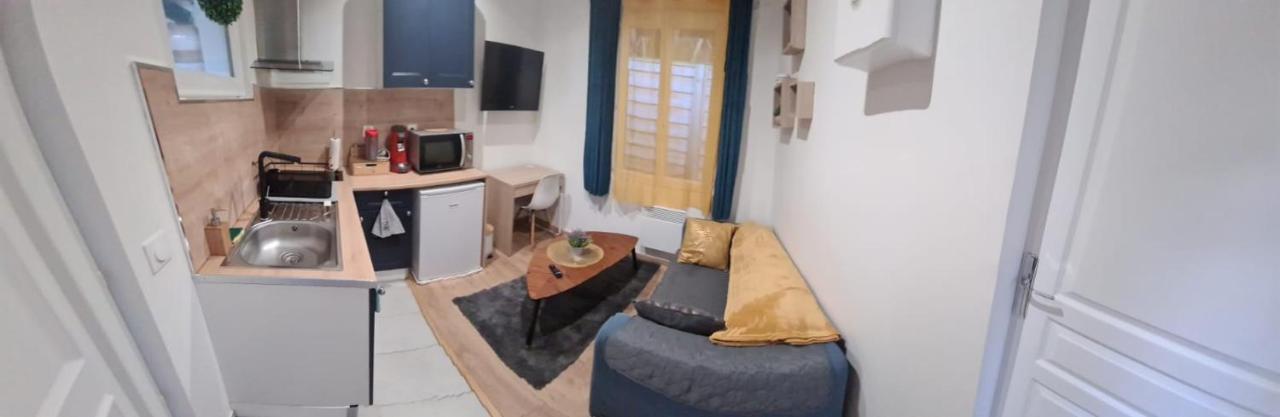 Petite Maison Cosy Dans Un Jardin. Ermont Extérieur photo