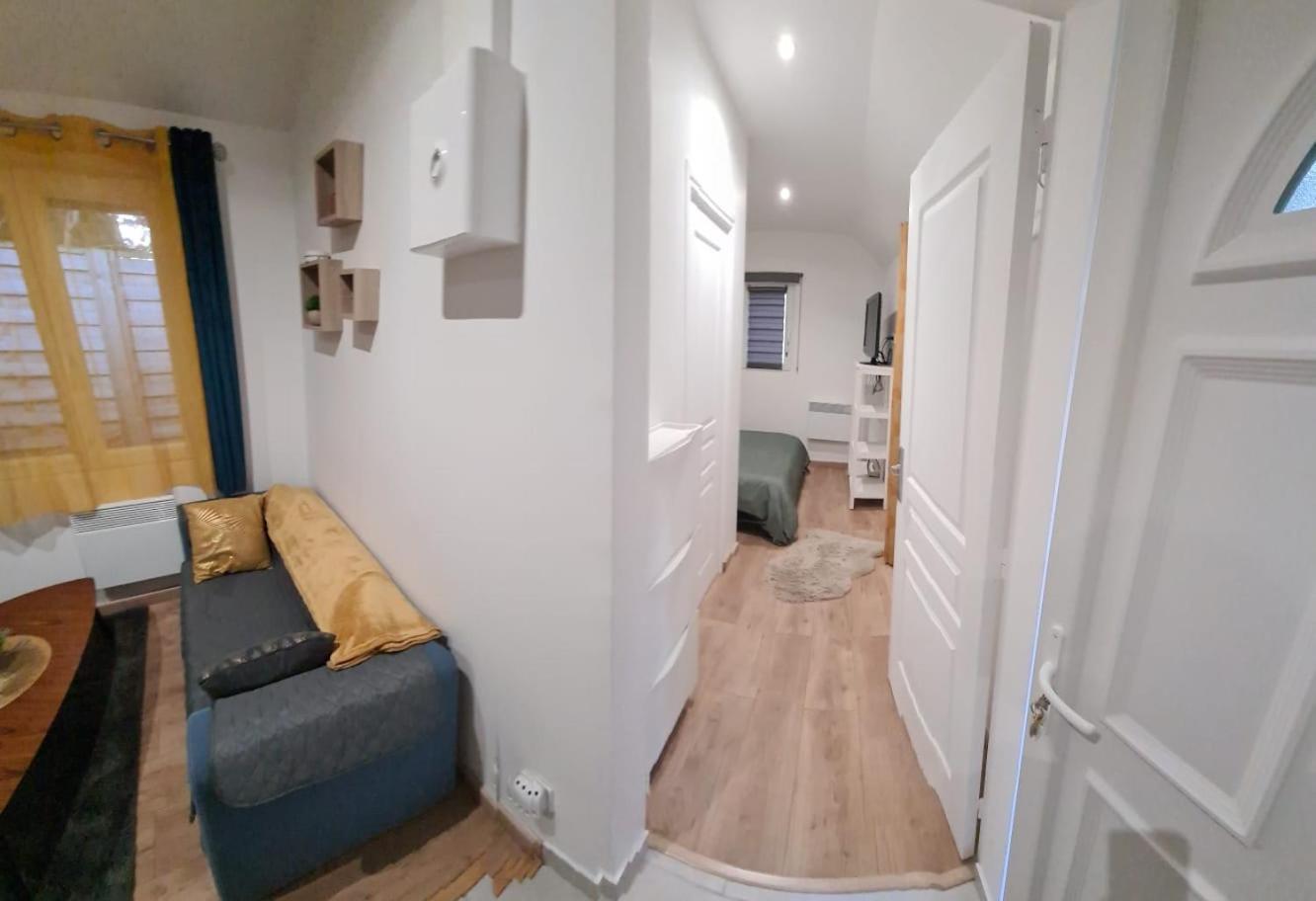 Petite Maison Cosy Dans Un Jardin. Ermont Extérieur photo
